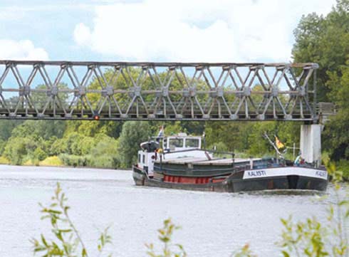 Ponte sul canale Twente ad Ehzer (NL), realizzato nel 1945 in acciaio zincato a caldo