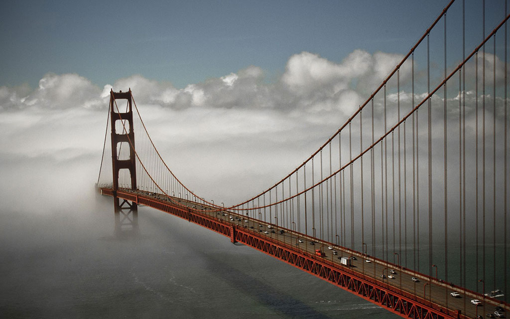 Golden Gate Bridge (1933-1937 - San Francisco, USA, luce totale: 2.737 m, campata max: 1.282 m)